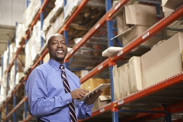 A high school diploma is the minimum academic qualification for a shipping assistant. A high school diploma is the minimum academic qualification for a shipping assistant.