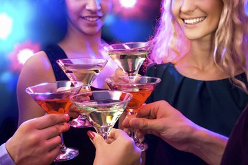 Figure out what type of nightclub you want to open. Figure out what type of nightclub you want to open.