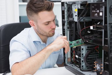 Electrical and electronics repairers and installers qualify as the second-highest-paid tradesmen in the U.S. Electrical and electronics repairers and installers qualify as the second-highest-paid tradesmen in the U.S.