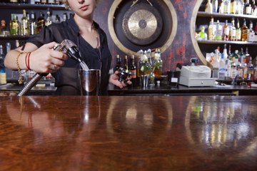 descriptions of bartender duties