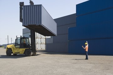 Some forklifts can lift a fully loaded trailer. Some forklifts can lift a fully loaded trailer.
