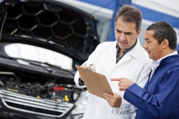 Earn an associate's degree in mechanical or automotive engineering. Earn an associate's degree in mechanical or automotive engineering.
