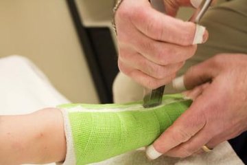 Some general pediatricians are Doctors of Osteopathic Medicine. Some general pediatricians are Doctors of Osteopathic Medicine.