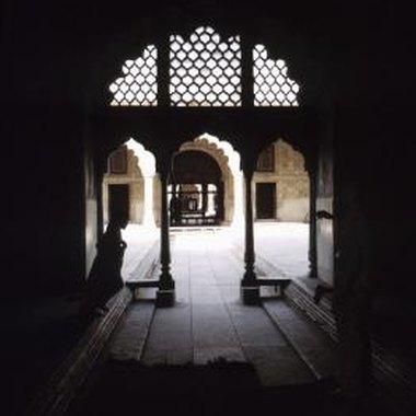 Hemera Technologies/AbleStock.com/Getty Images Discover the paranormal in India's most haunted palaces.