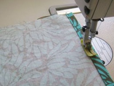 Sew the bottom.