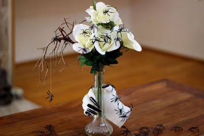 Creepy Halloween Arrangement