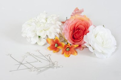 Choose flowers in your favorite colors and styles