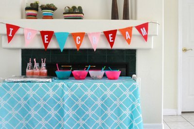Decorate Table