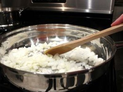 How to Make Curry Sauce From Curry Powder