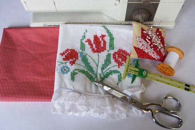 Supplies for the dress.
