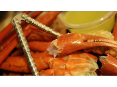 Cooked crab legs can be steamed quickly and easily.
