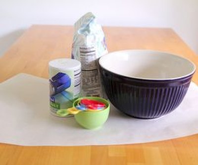 Salt and flour are the two main ingredients for homemade modeling clay.
