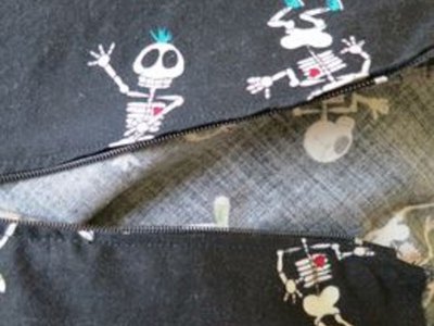 Zipper in circle skirt.