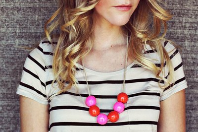 Customizing your baubles has never been so simple.