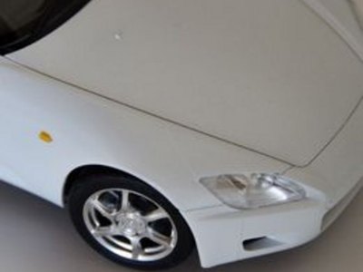 Modeling putty and sandpaper can erase seams and imperfections.