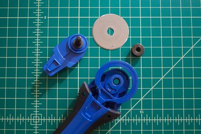 Replacing the blade.