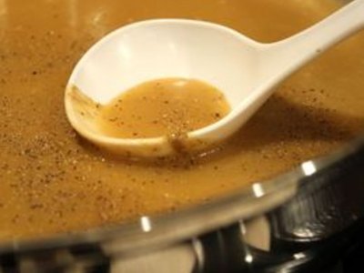 How to Make Your Own Gravy