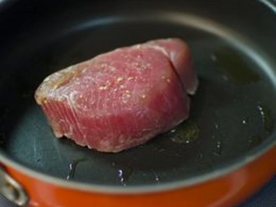 How to Make Seared Ahi Tuna