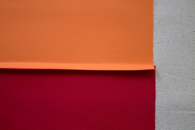 Finish pleat tape.