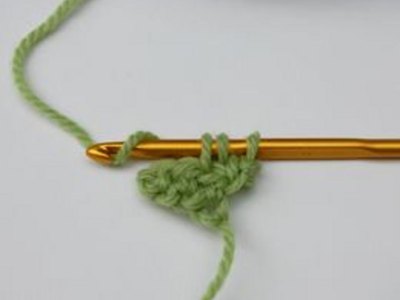 Increase by 2 stitches every row until 19 obtained.