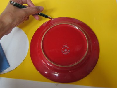 Cut out a circle.