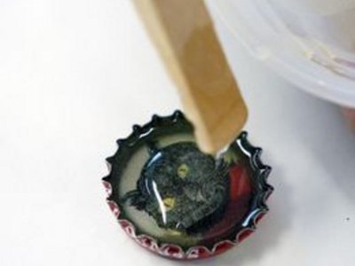 Drop resin over image.