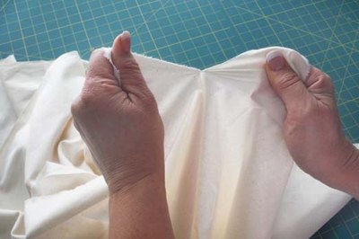 Tearing cotton fabrics results in a straight line.