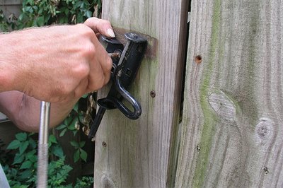 Removing the latch makes handling the gate easier.