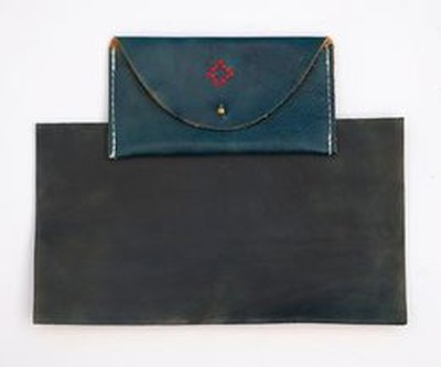 How to Dye Leather