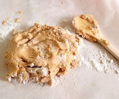 Knead the play dough to achieve a smooth texture.