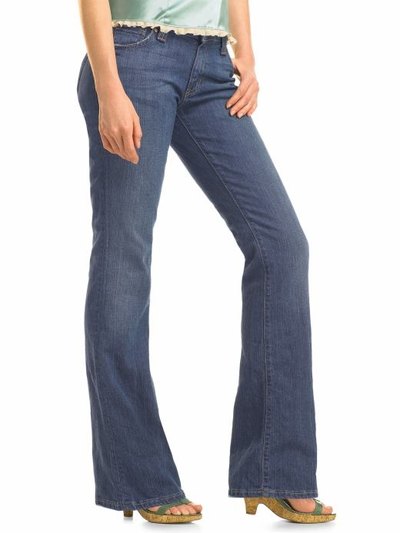 Stylish shoes will compliment stylish jeans very well.