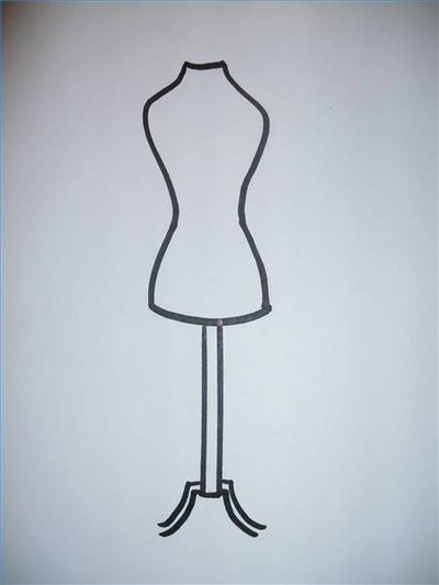 How to Draw a Dress Form (with Pictures)