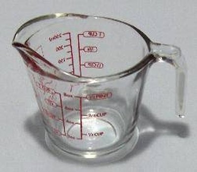Combine the lye and water