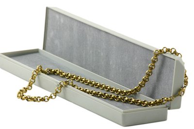 A cable chain necklace is a wardrobe basic