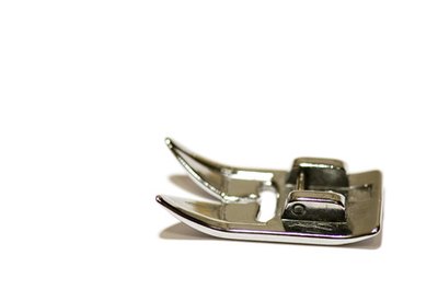 Sewing machine presser foot