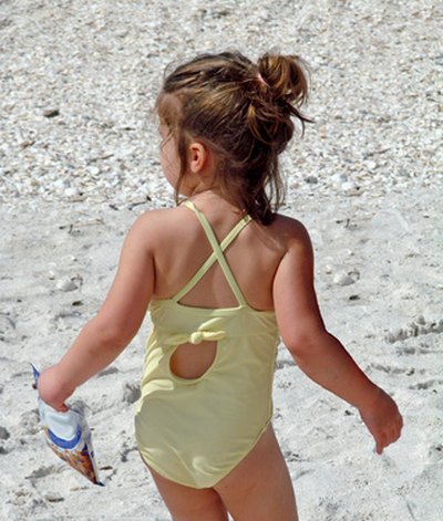 Collagen and vitamin E improves sun protection.