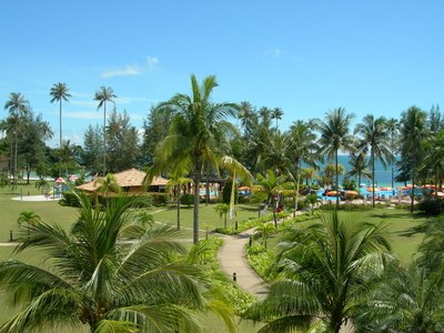 Beach resorts are popular with many vacationers.