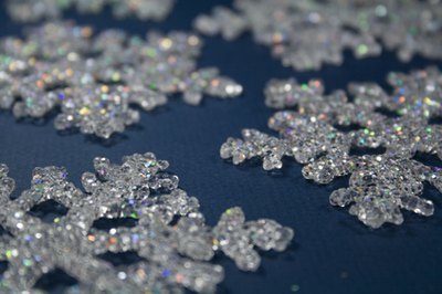 Use lots of glittery snowflakes in the winter wonderland theme.