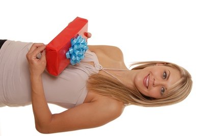 There are many ways to make a 21-year-old girl feel special on her birthday.