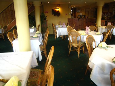 Dinner at the swankiest place in town makes a great date.
