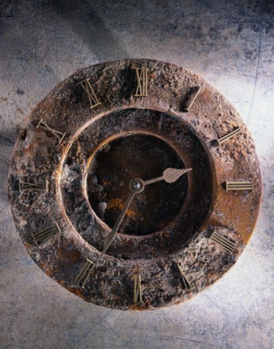 Mechanical clocks' accuracy is dependent on their construction and components.