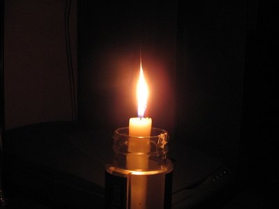 There's nothing more romantic than a candlelit dinner.