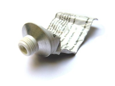 Hydrocortisone cream or calamine lotion will help relieve the itch.
