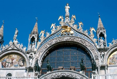 The Byzantine chain is as ornate as all art from that period