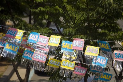 Flea markets are a great place to sell secondhand items.