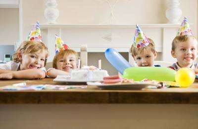 Plan a fun birthday party for your 4-year-old girl.