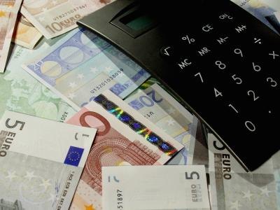 Calculate international cost of living