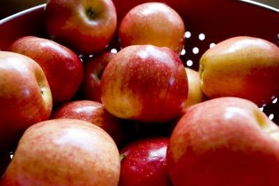 Eat these apples raw or make a scrumptious pie.