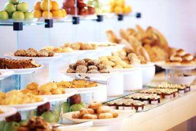 Host a brunch in honor of the employee.