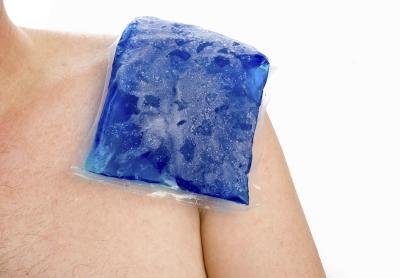 Apply an icepack.